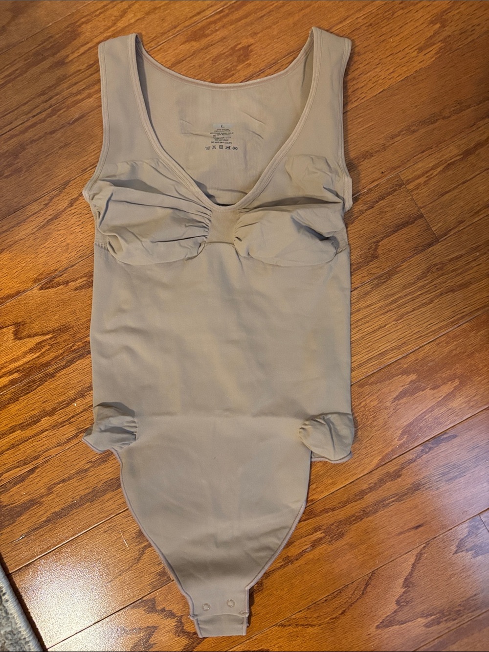 SPANX Nude/Tan Shapewear Briefs - Large